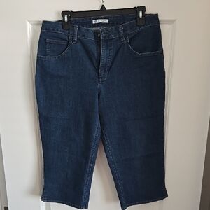 Lee Mid Rise Capri Jeans